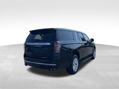 Used 2024 Chevrolet Suburban Premier AWD/4WD image 5