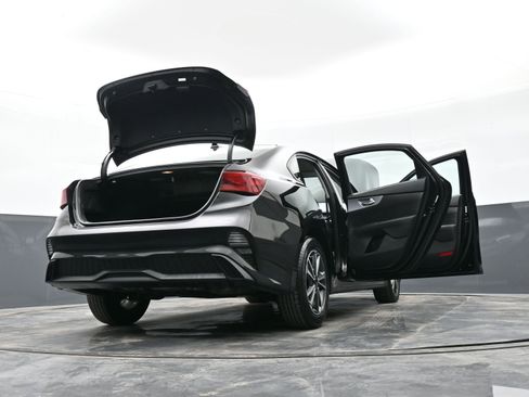 Used 2022 Kia Forte LXS image 50