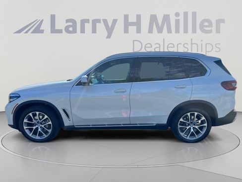 Used 2023 BMW X5 xDrive40i w/ Premium Package AWD/4WD image 2