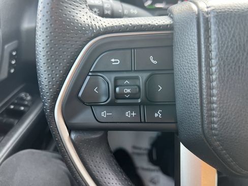 Used 2025 Toyota 4Runner TRD Off-Road Premium AWD/4WD image 19