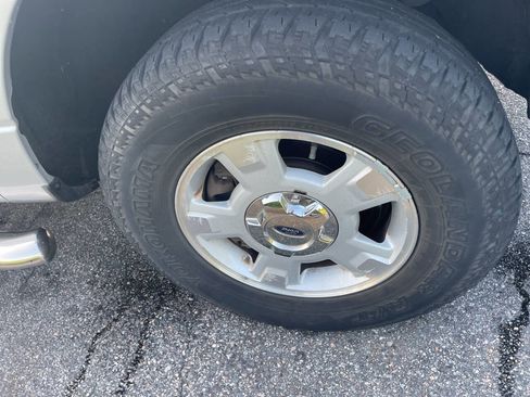 Used 2014 Ford F150 XLT image 14