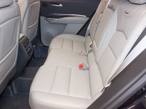 Used 2023 Cadillac XT4 Luxury w/ Cold Weather Package image 17