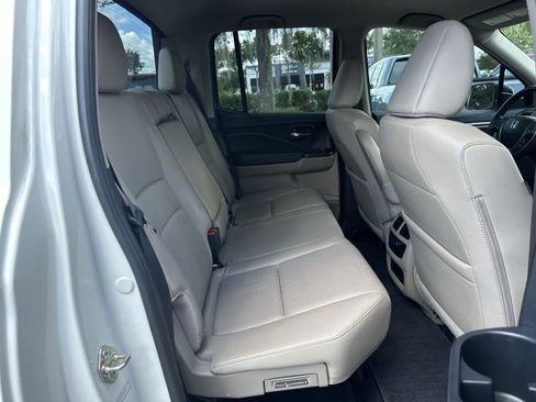 Used 2017 Honda Ridgeline RTL-T image 16