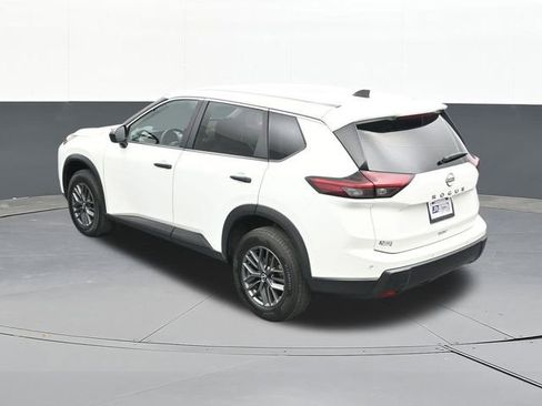 Used 2024 Nissan Rogue S image 58