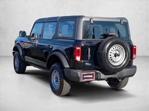 New 2025 Ford Bronco 4-Door image 9