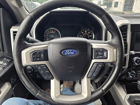 Used 2018 Ford F150 Lariat AWD/4WD image 17