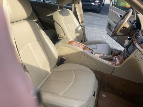 Used 2007 Mercedes-Benz E 350 Sedan image 28