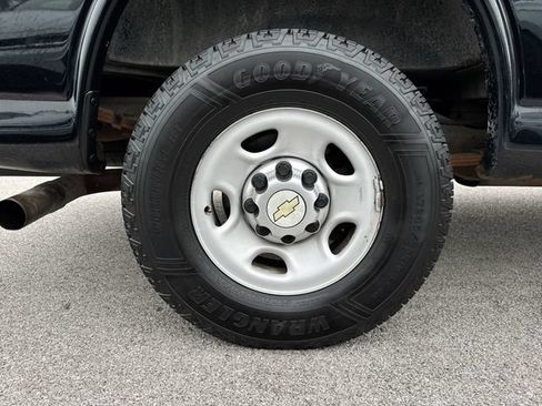Used 2013 Chevrolet Express 2500 w/ Power Package RWD image 29