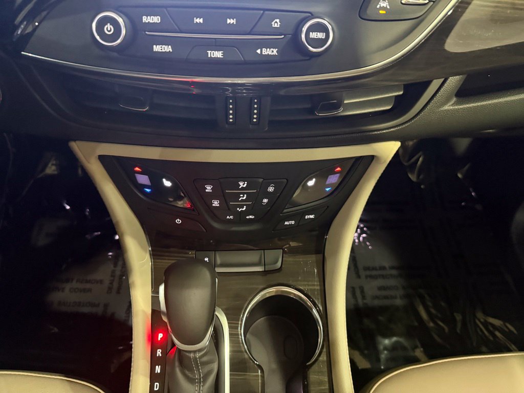 Used 2019 Buick Envision Premium AWD/4WD image 21
