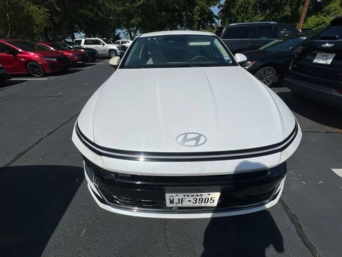 Used 2025 Hyundai Sonata SEL FWD image 8