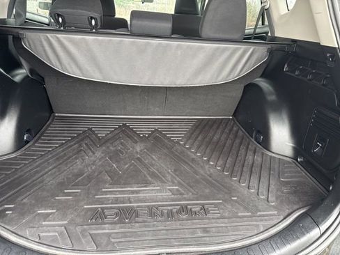 Used 2018 Toyota RAV4 Adventure image 19