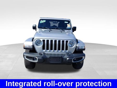 Used 2022 Jeep Wrangler Unlimited Sahara AWD/4WD image 3