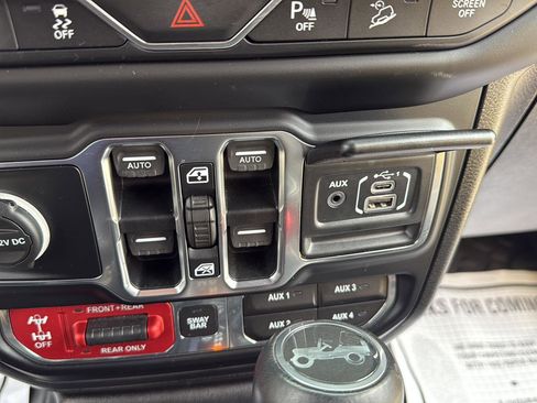 Used 2019 Jeep Wrangler Unlimited Rubicon image 31