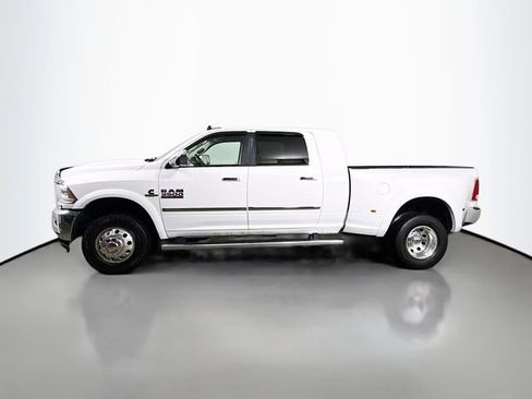 Used 2017 RAM 3500 Laramie AWD/4WD image 9