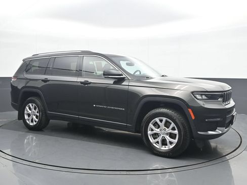 Used 2022 Jeep Grand Cherokee L Limited AWD/4WD image 8