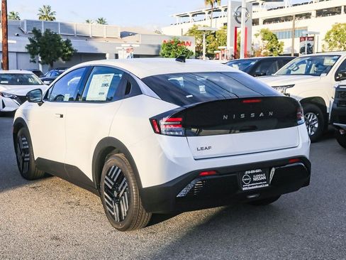 New 2026 Nissan Leaf SV+ image 6