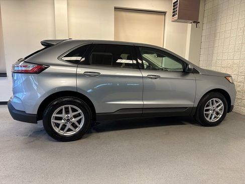 Used 2024 Ford Edge SEL AWD/4WD image 45