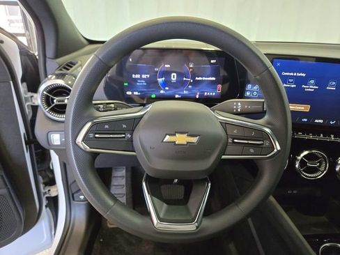 Certified 2025 Chevrolet Blazer EV LT image 15