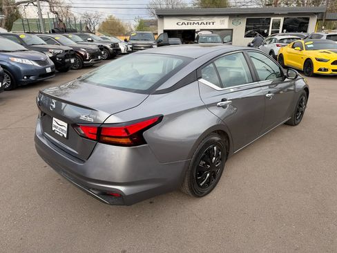 Used 2022 Nissan Altima 2.5 S image 9