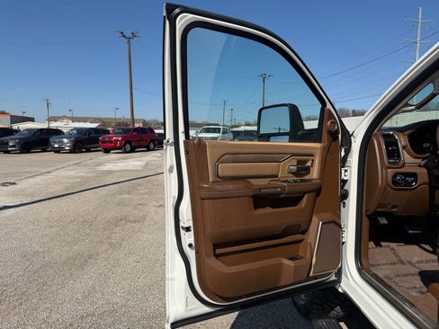 Used 2024 RAM 2500 Limited image 20
