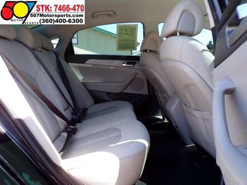 Used 2015 Hyundai Sonata SE image 15