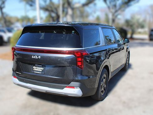 New 2026 Kia Carnival FWD image 10