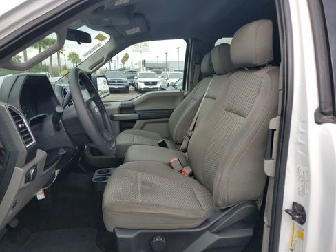 Used 2016 Ford F150 XLT image 3
