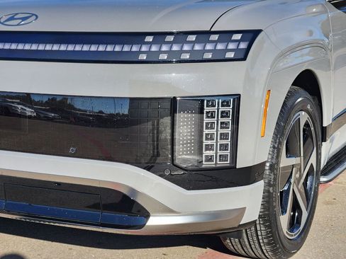 New 2026 Hyundai Ioniq 9 Calligraphy image 5