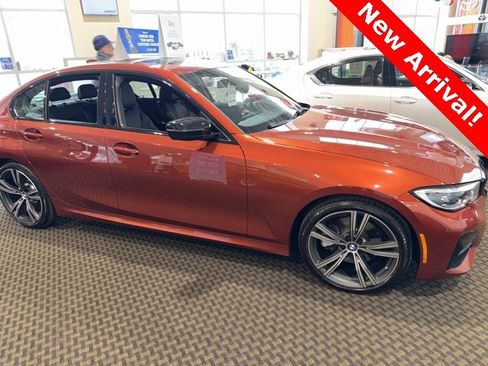 Used 2021 BMW 330i xDrive Sedan w/ M Sport Package image 2