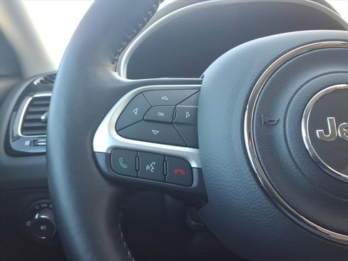 Used 2019 Jeep Compass Limited image 15