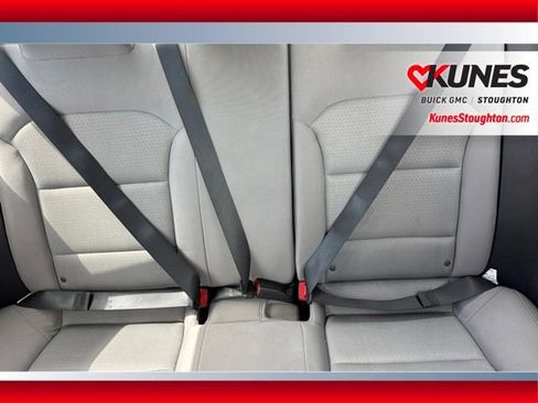 Used 2017 Hyundai Elantra SE FWD image 15