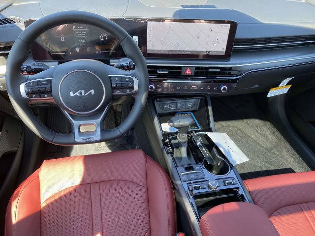 New 2027 Kia K5 GT-Line FWD image 9
