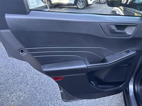 Used 2025 Ford Escape Active image 22