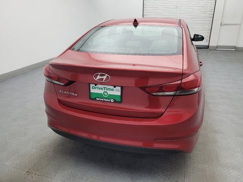 Used 2017 Hyundai Elantra SE w/ Cargo Package image 7