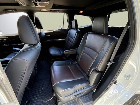 Used 2022 Honda Pilot Black Edition image 22