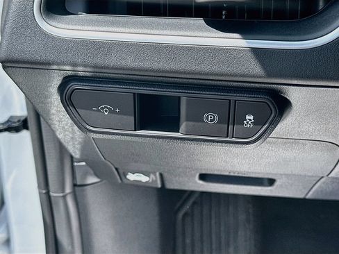 New 2026 Kia K4 FWD image 10