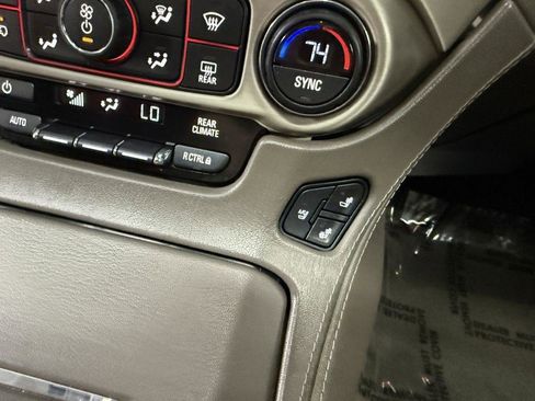 Used 2016 GMC Yukon Denali w/ Open Road Package AWD/4WD image 26