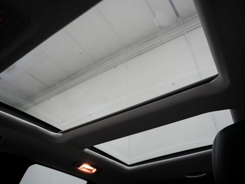 Used 2015 Mercedes-Benz ML 350 4MATIC image 27