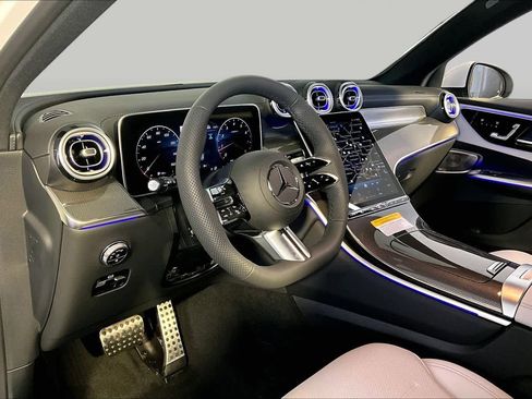 New 2026 Mercedes-Benz GLC 300 4MATIC image 9