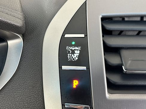 Used 2018 Lincoln MKZ Reserve image 24