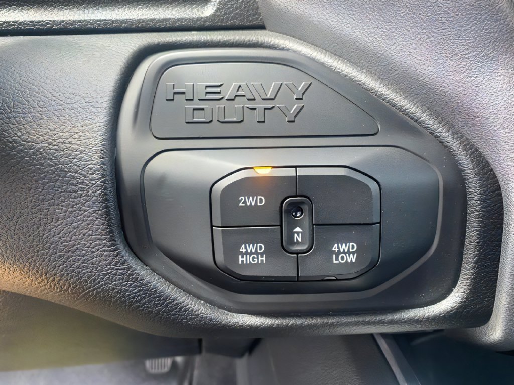 Used 2025 RAM 2500 Big Horn AWD/4WD image 26