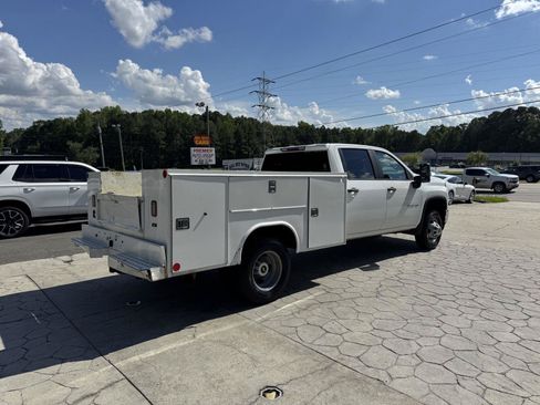 Used 2023 Chevrolet Silverado 3500 W/T w/ WT Convenience Package AWD/4WD image 11