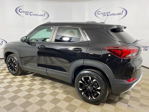 Certified 2022 Chevrolet TrailBlazer LT w/ Convenience Package image 3