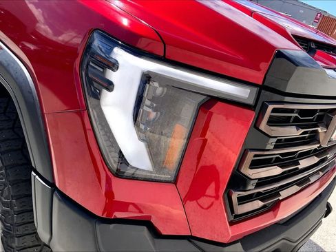 Used 2024 GMC Sierra 2500 AT4X w/ AT4X AEV Edition AWD/4WD image 31