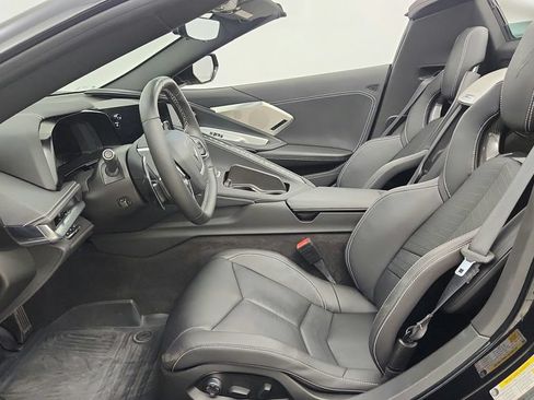 Used 2024 Chevrolet Corvette Stingray Preferred Conv w/ Z51 Performance Package RWD image 13