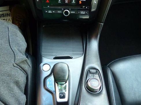 Used 2021 INFINITI QX50 Pure image 36