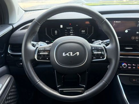 Used 2025 Kia Carnival SX Prestige FWD image 10