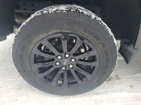 Used 2022 GMC Canyon Elevation image 11