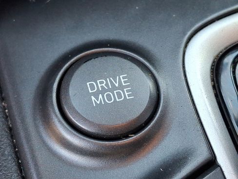 Used 2021 Hyundai Kona SE image 26