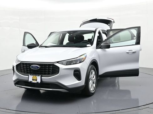Certified 2025 Ford Escape Active FWD image 25